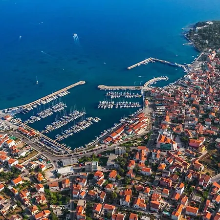 In With Balcony, Air Conditioning, Wi-fi 3* 보디체