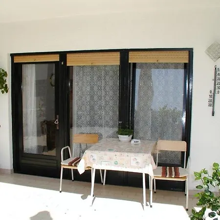 In With Balcony, Air Conditioning, Wi-fi Guest house 3*