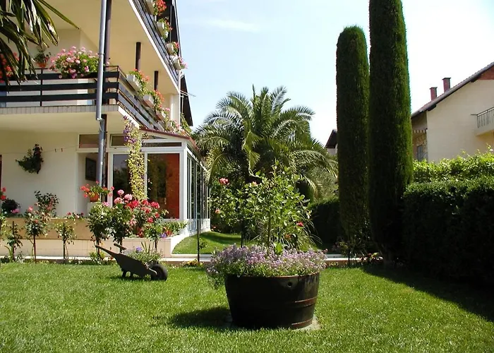 ゲストハウス In With Balcony, Air Conditioning, Wi-fi ヴォディツェ